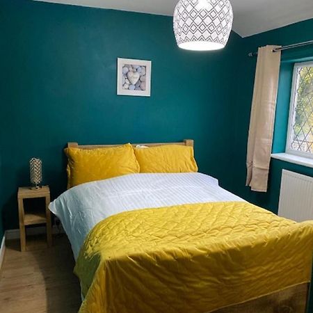 Ideal Abode Greenfields Villa Честър Екстериор снимка